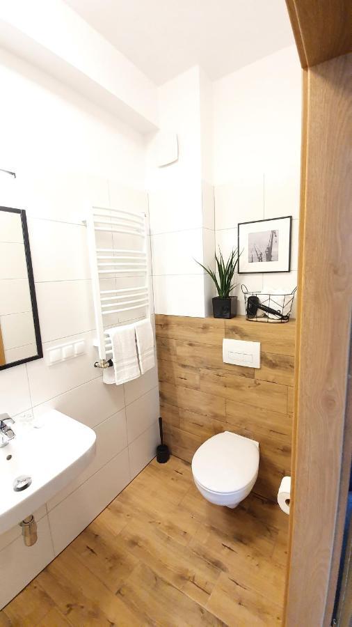 Sleep Port B&B - Bezplatny Parking Gdansk Ngoại thất bức ảnh